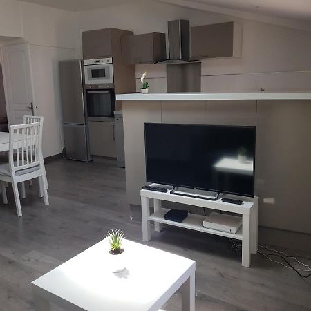 Charmant T2 Centre Village Medieval La Cadiere D Azur מראה חיצוני תמונה